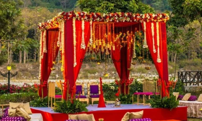 The Wedding Entourage